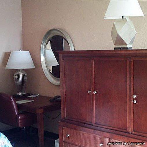Sunlac Inn Lakota Chambre photo