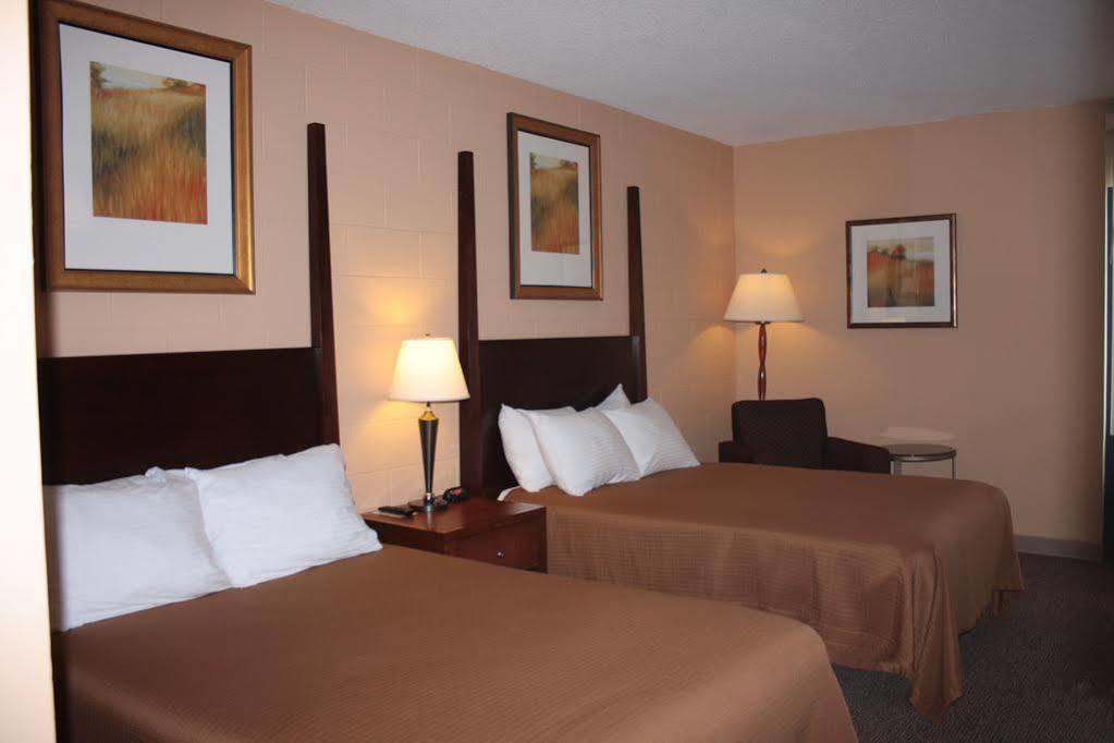Sunlac Inn Lakota Extérieur photo