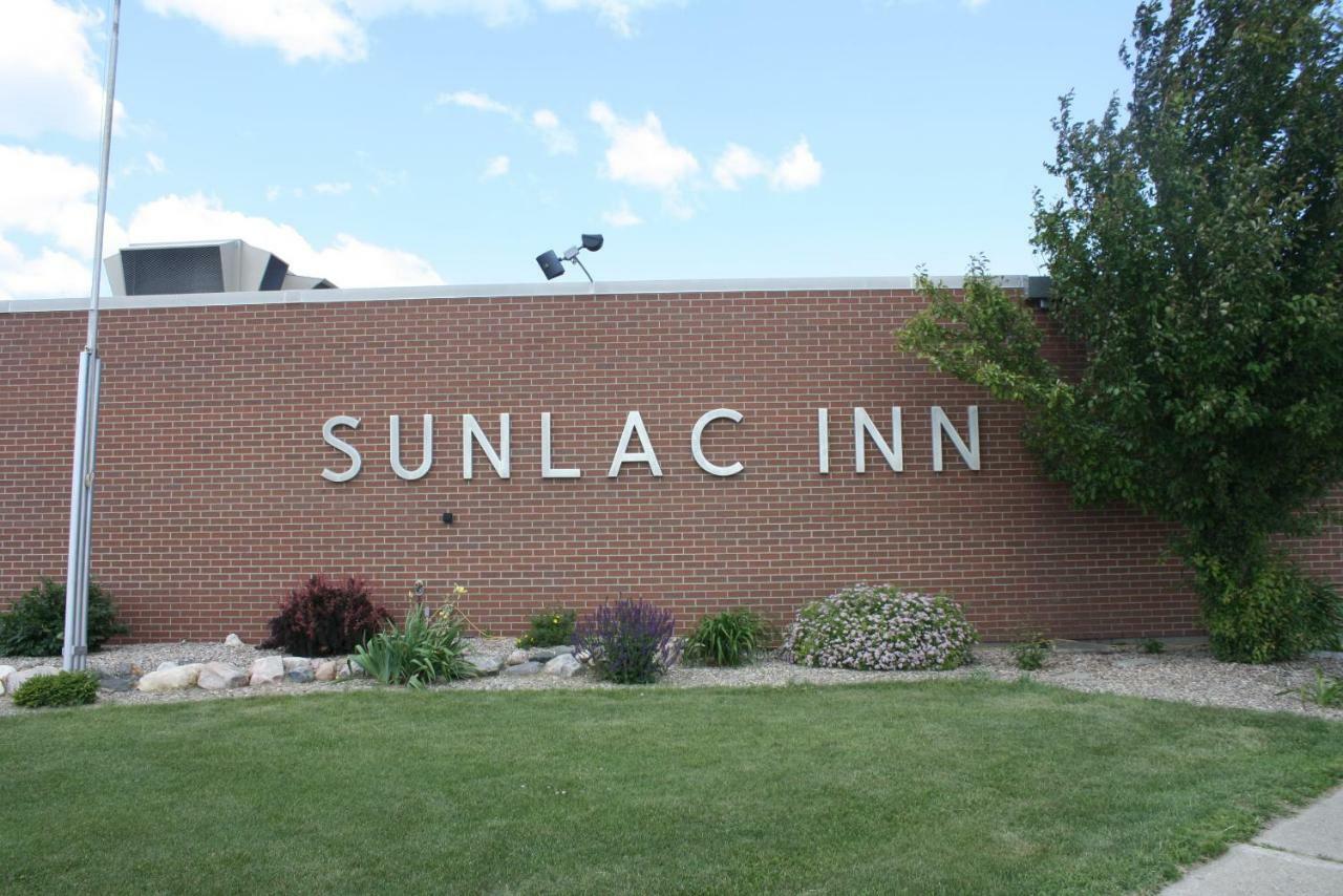 Sunlac Inn Lakota Extérieur photo